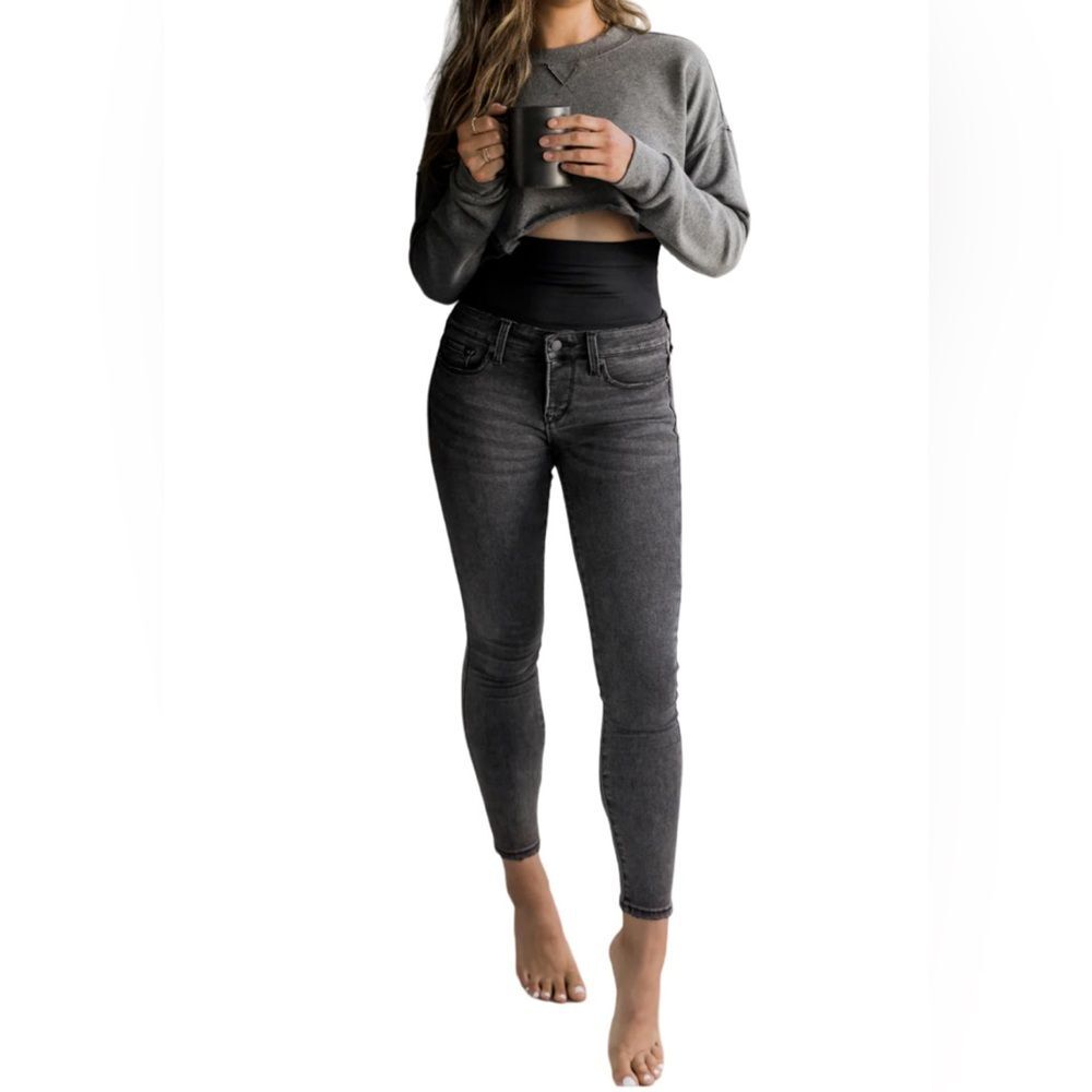 NWT Blanqi Maternity Postpartum Support Ankle Skinny Jeans Black Wash SZ 4